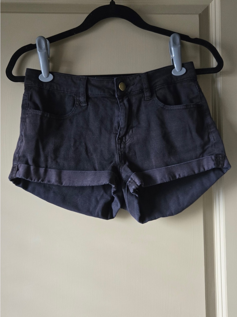 Women's black Cuffed Cotton Blend Shorts
